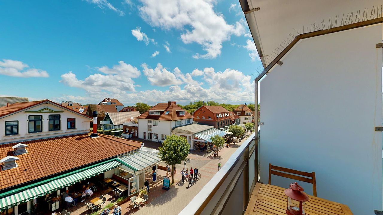 Seeluft 34, Balkon mit Blick auf das Inseldorf Seeluft 34, Balkon mit Blick auf das Inseldorf